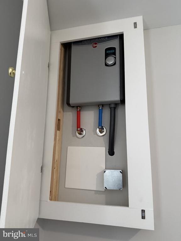 Building Photo - 510 Caroline St