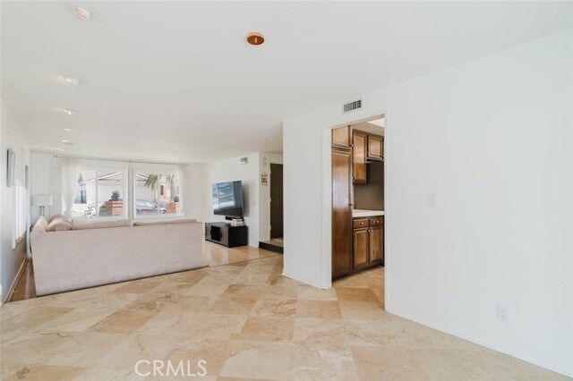Building Photo - 906 Whitehaven Terrace