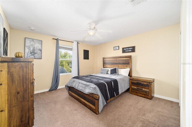 Building Photo - Private Oasis in the Heart of Alachua