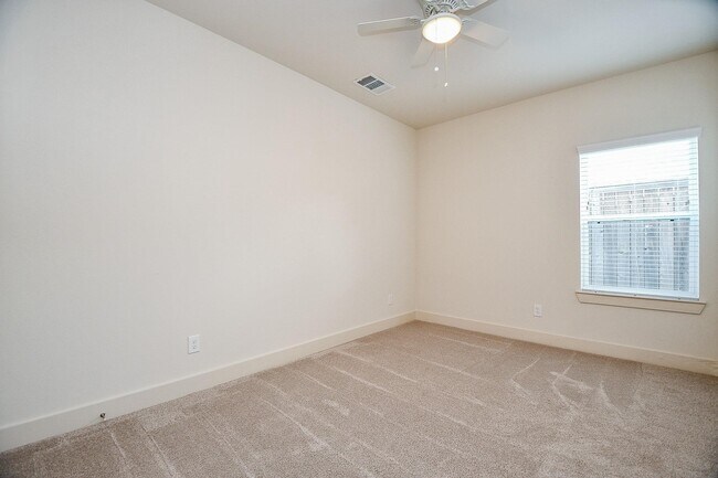 Building Photo - 9444 Kerrwood Ln