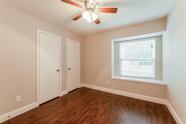 Building Photo - 7214 Natchez Dr