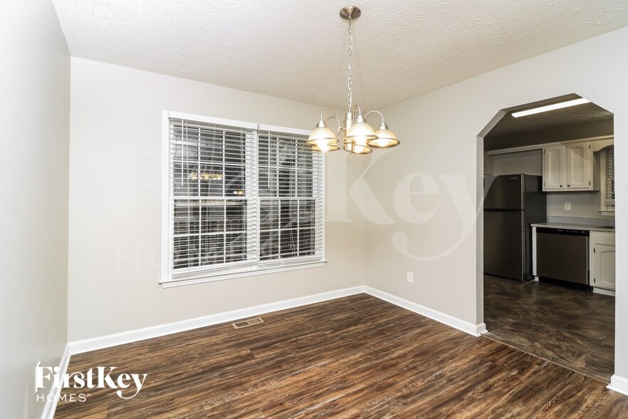 Building Photo - 256 Apple Jack Dr