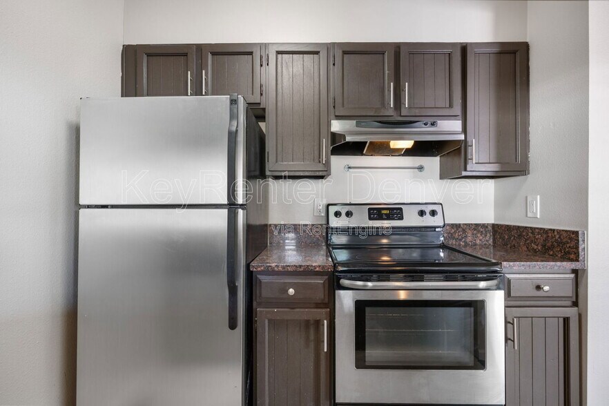 Building Photo - 6880 E Mississippi Ave