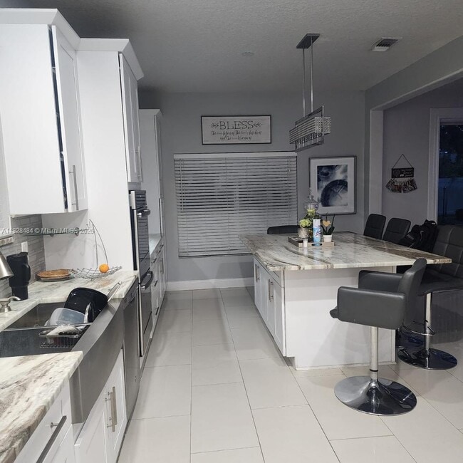 Building Photo - 4513 Seafarer Way