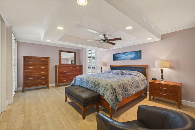 Building Photo - 5550 N Ocean Dr