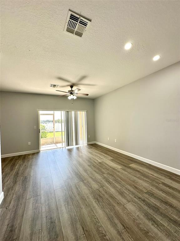 Building Photo - 918 Chelsea Dr