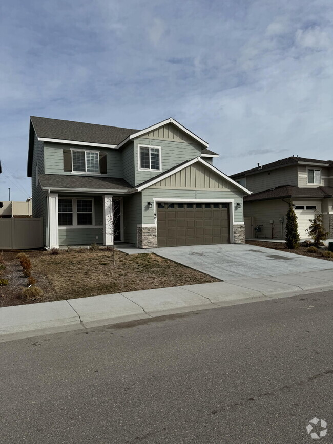 Building Photo - "Spacious 4-Bedroom Home on East Caldera S...