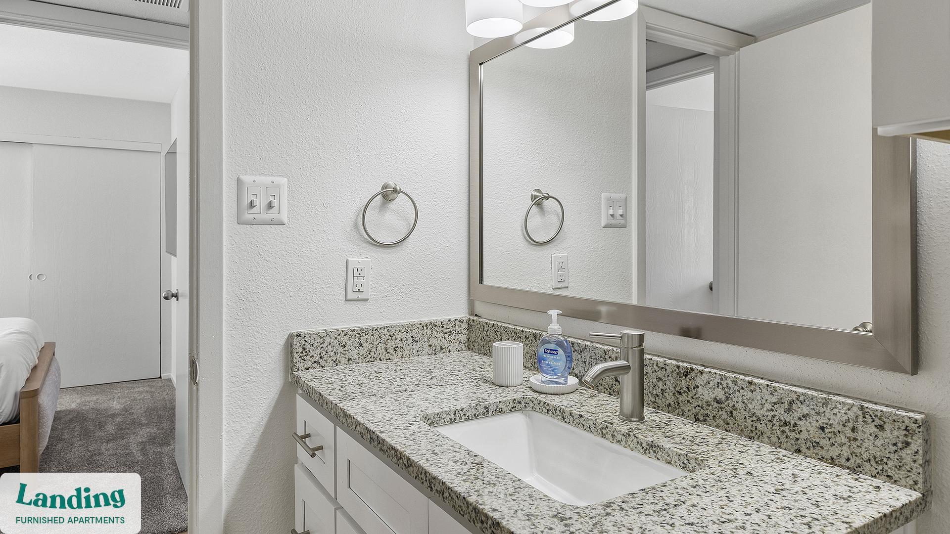 Building Photo - 9510 Westpark Dr