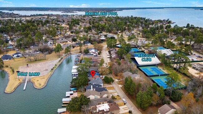 Building Photo - 3203 Poe Dr