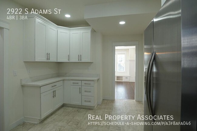 Building Photo - 2922 S Adams St