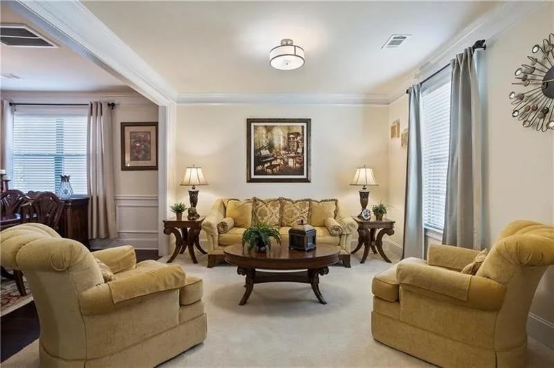 Building Photo - 1440 Dahlia Dr