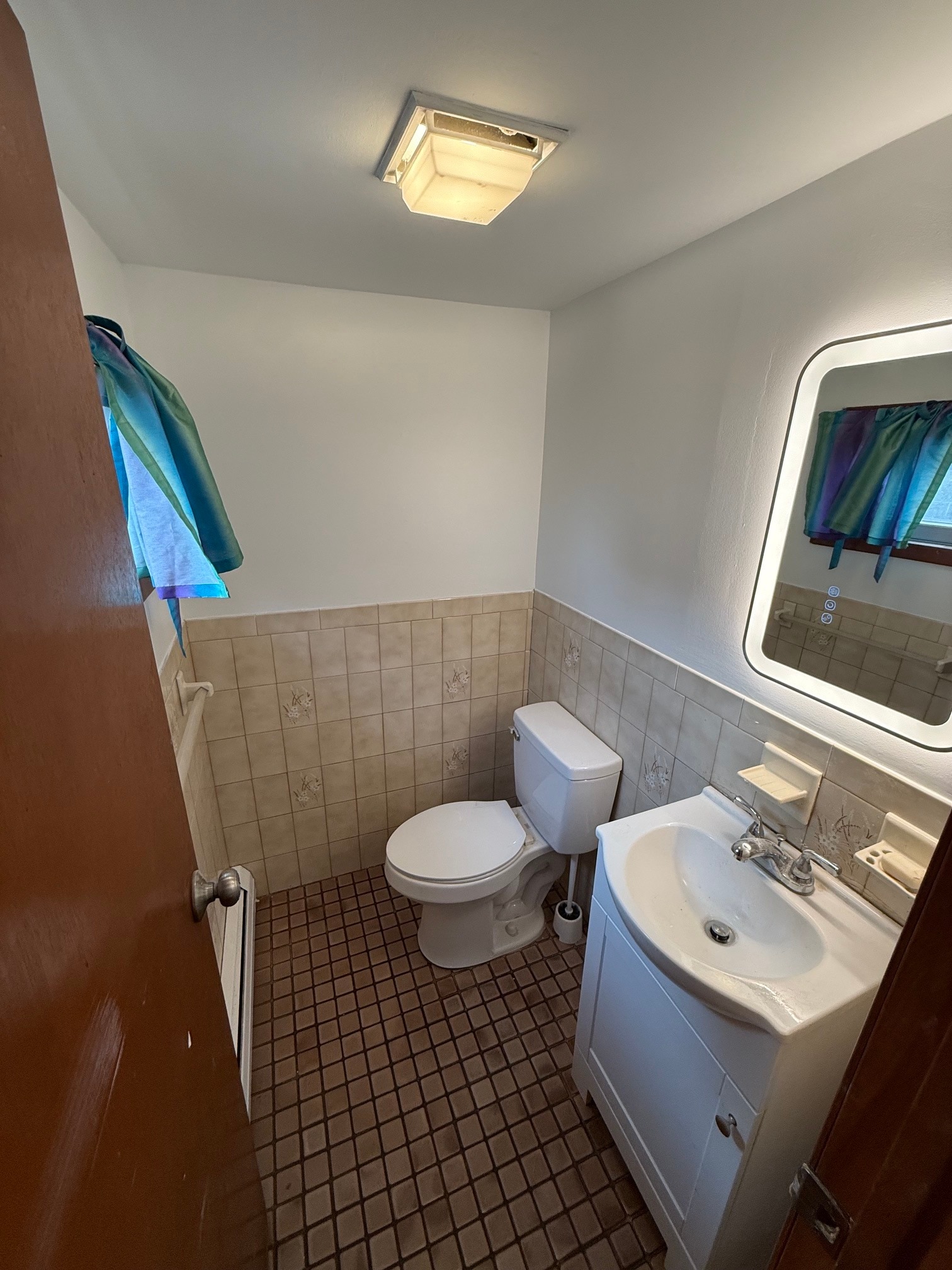 Half Bathroom - 1017 North Ave