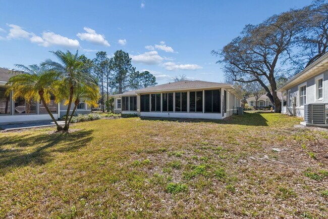 Building Photo - 2011 Villa Sites Dr