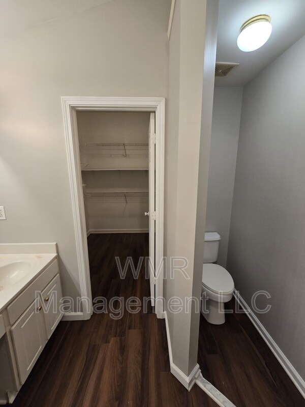 Building Photo - 7803 Harrington Woods Rd