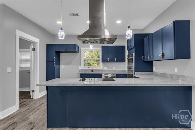 Building Photo - 2706 Hopkins St