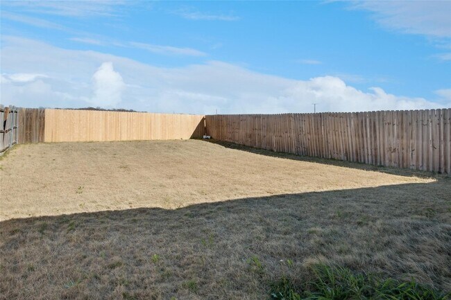 Building Photo - 518 Wood Dr