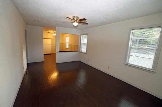 Building Photo - 21702 E Memorial Dr