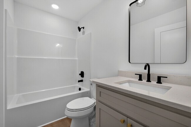 Building Photo - 241 Cripps Ln