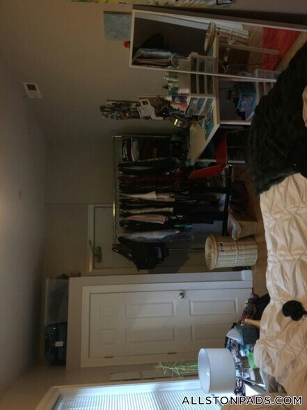 Building Photo - 23 St Lukes Rd