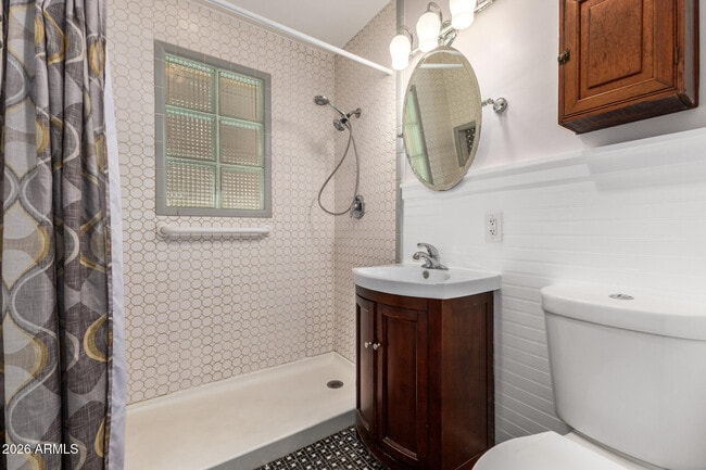 Building Photo - 2724 N 25th St