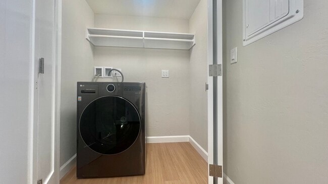 Building Photo - Modern Style and Sophistication, 1-Bed, 1-Bath Living at Hillside in Albany
