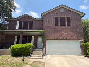 Building Photo - Spacious 4 Bedroom Home in Live Oak