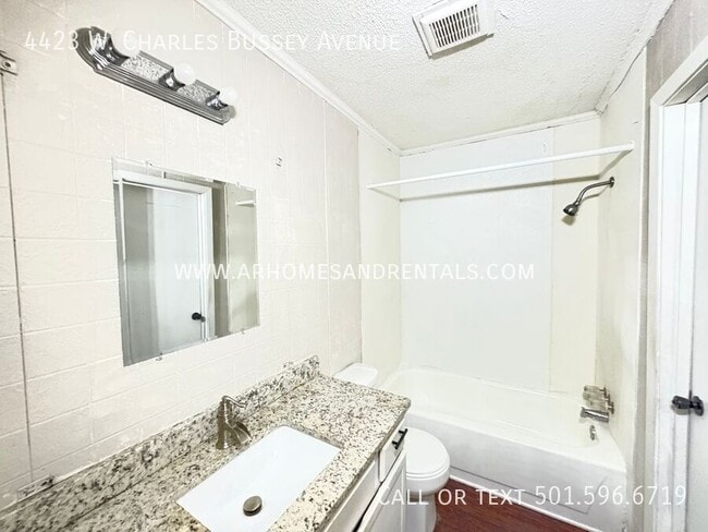 Building Photo - 4423 W Charles Bussey Ave