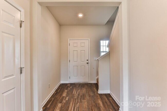 Building Photo - 6132 Ahoskie Dr