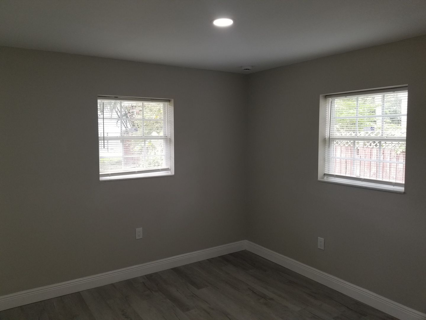 Building Photo - 2642-2648 Michigan Ave