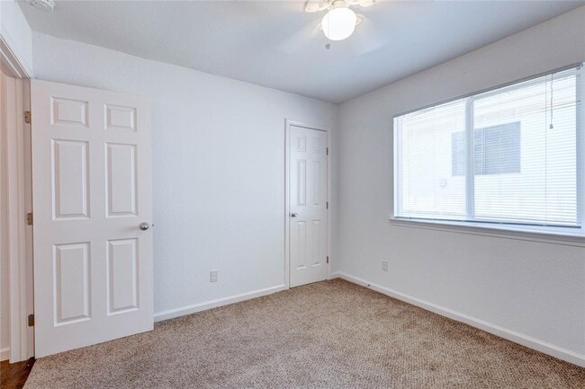 Building Photo - 2705 Nordham Dr