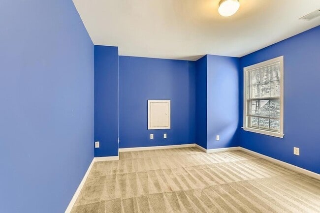 Building Photo - 2605 Gateview Ct