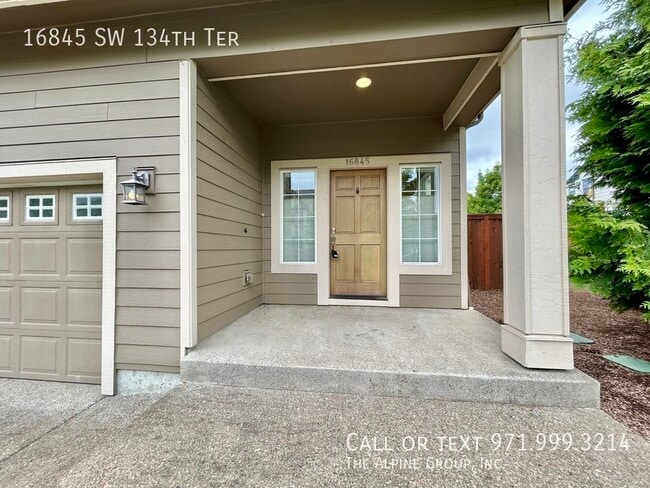 Building Photo - 16845 SW 134th Terrace