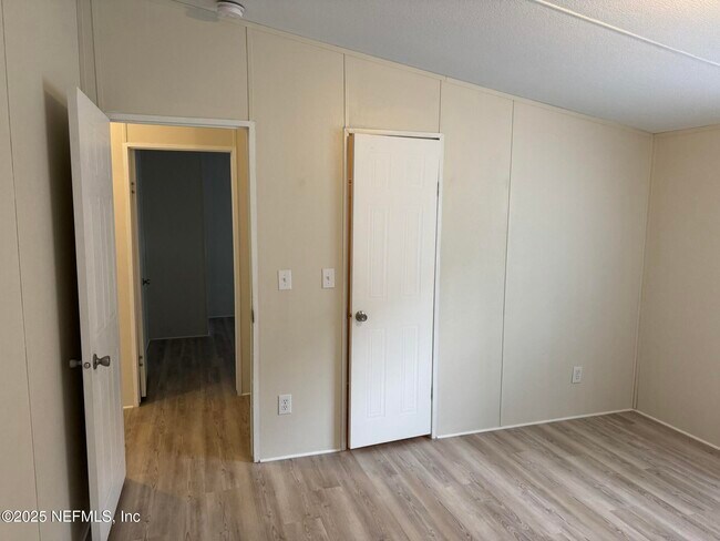Building Photo - 54157 Ogilvie Rd