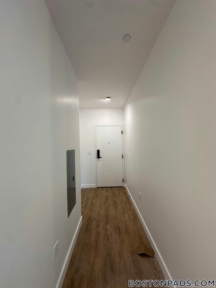 Building Photo - 199 Gardner St