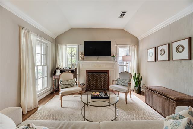 Building Photo - 6219 Revere Pl