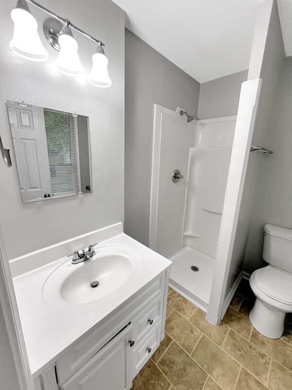 Building Photo - 1303 Michele Dr