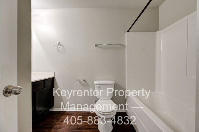 Building Photo - Gorgeous 3 Bed 2 Bath in Moore/SE OKC