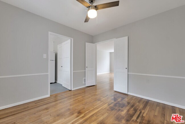 Building Photo - 4121 Santo Tomas Dr