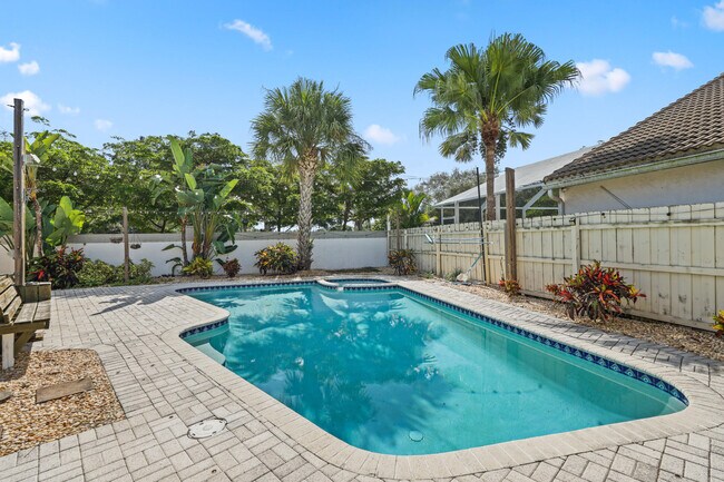 Building Photo - 7546 Ironbridge Cir