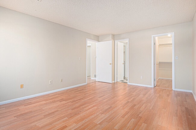 Building Photo - 3053 S Ursula Cir