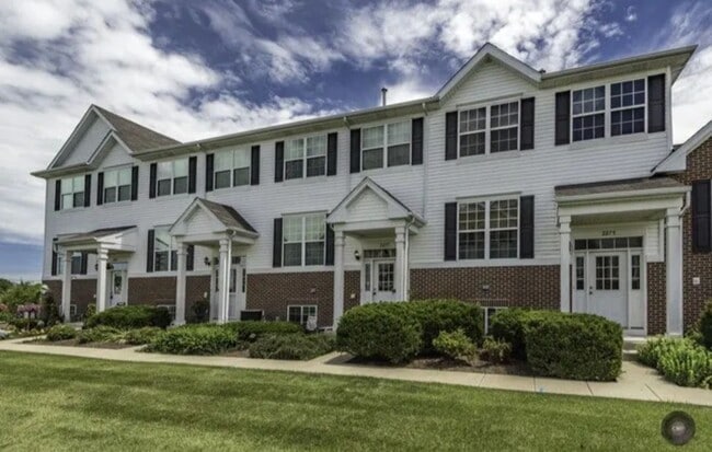 Building Photo - 2277 Beresford Dr