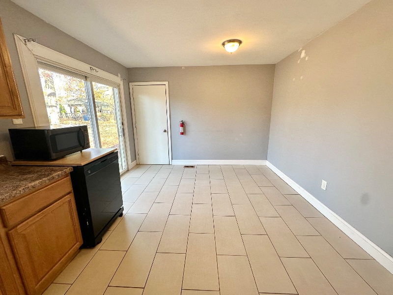 Building Photo - 150 Orange Ave