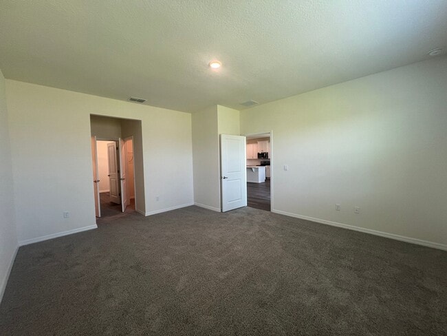 Building Photo - BEAUTIFUL New Build!! 4 bed/2bath House in...
