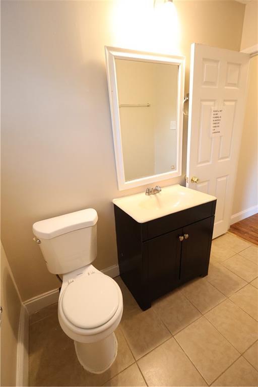 Building Photo - 2561 Eastwood Dr