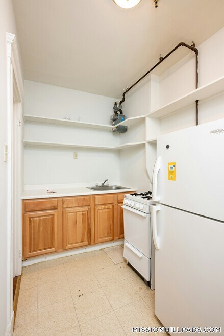 Building Photo - 49 Worthington St