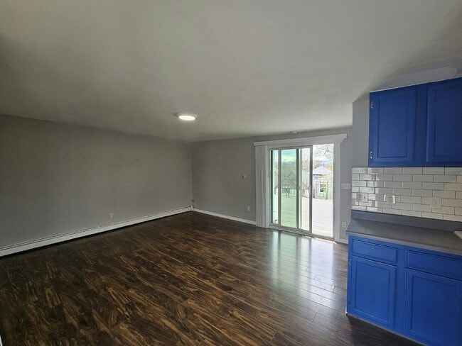 Building Photo - 1140 N Downing St