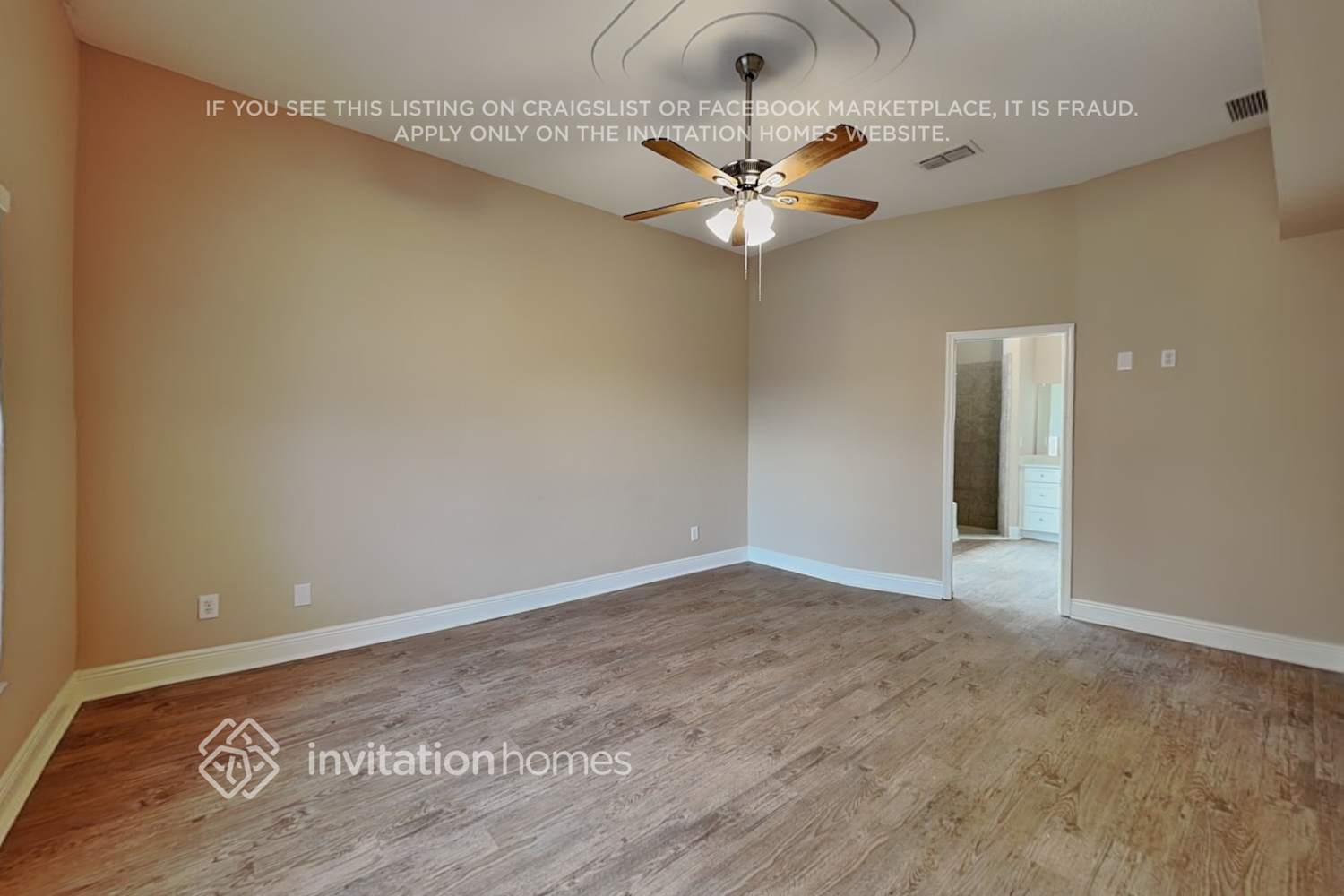 Building Photo - 10428 Calle De Flores Dr