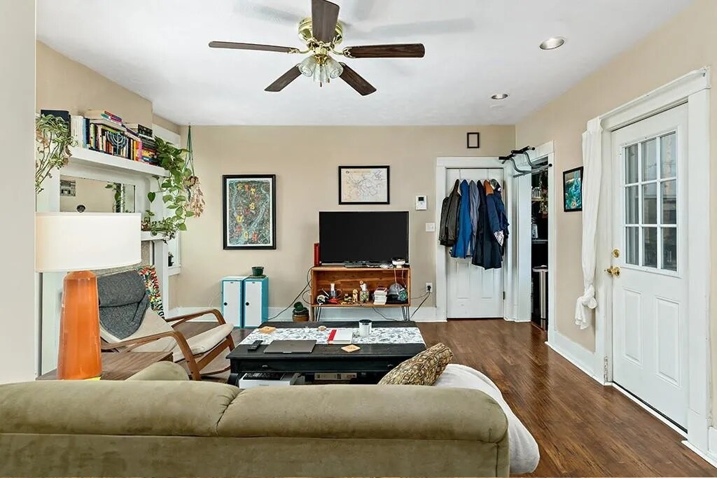 Living Room - 250 36th St