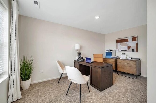 Building Photo - 438 Lakeshore Ct