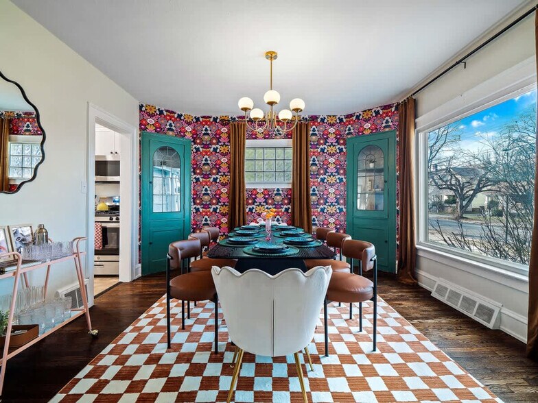 Building Photo - 2001 Tampa Ave